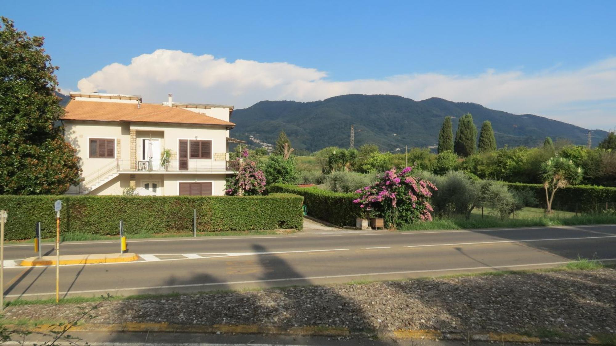 Casa Vacanze “Bouganville” Loc Avane Pisa Vecchiano Εξωτερικό φωτογραφία