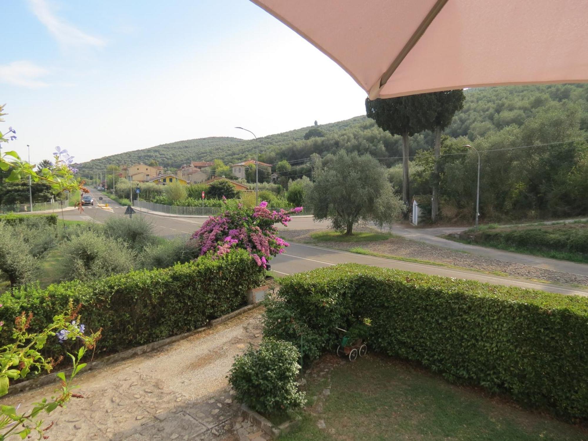 Casa Vacanze “Bouganville” Loc Avane Pisa Vecchiano Εξωτερικό φωτογραφία